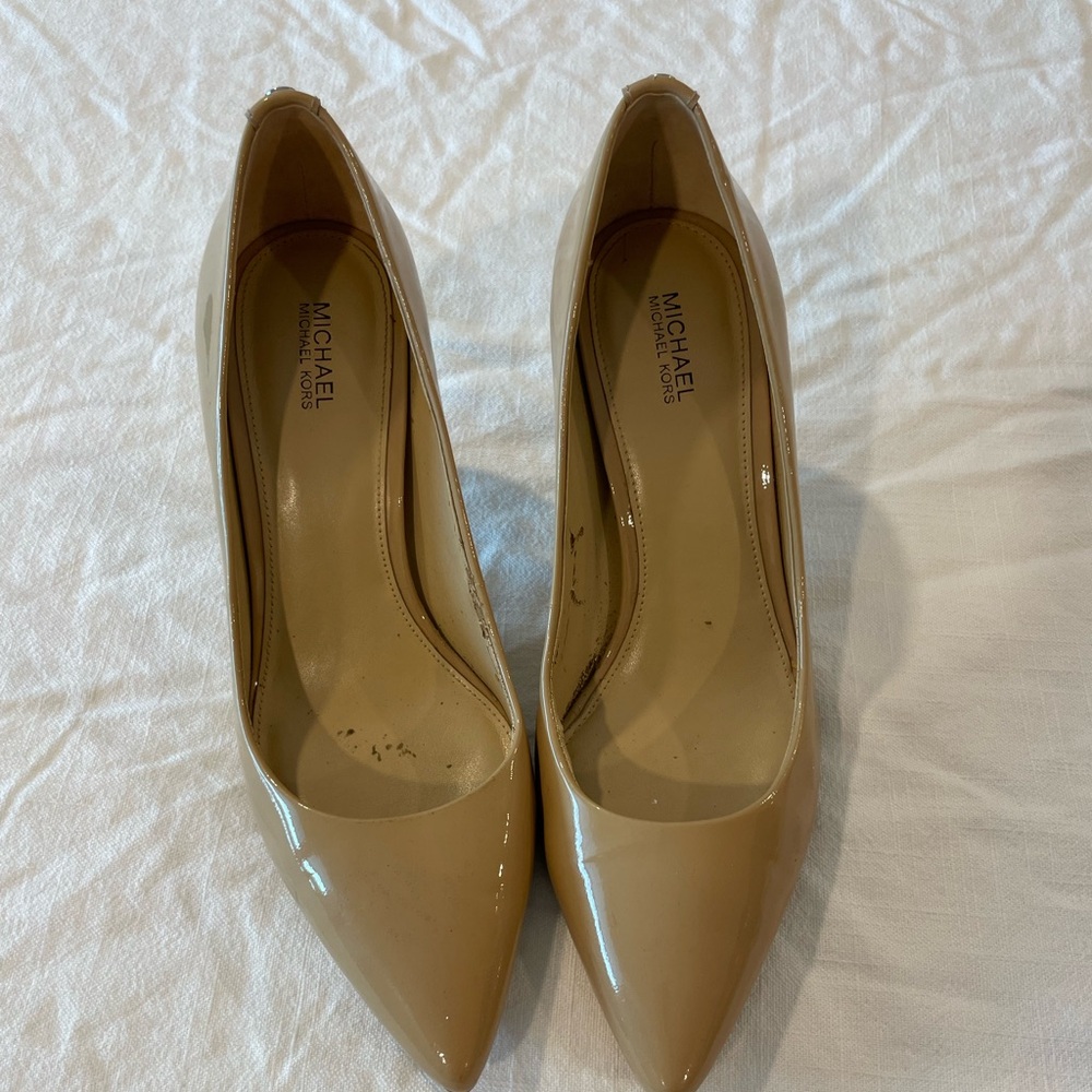 Michael Kors pumps